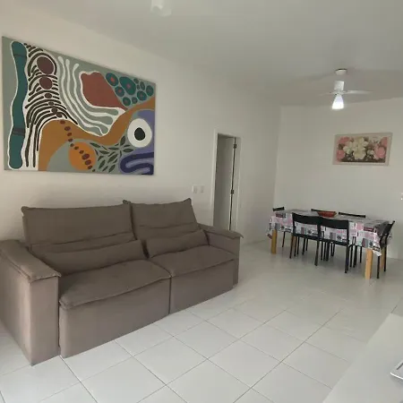Lindo Apto 2 quartos com suíte na quadra da prainha!-3